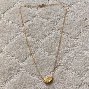 NWOT Lilly Necklace